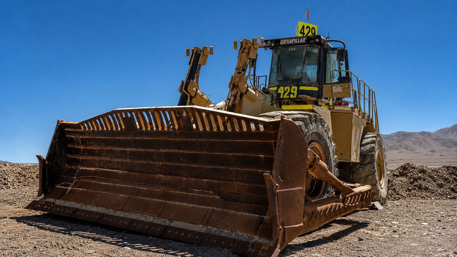 Bulldozer Caterpillar D10 en faena